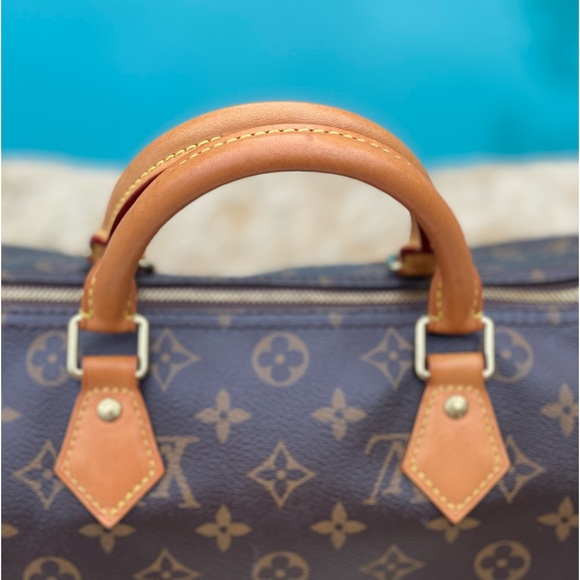 ❌SOLD❌ Louis Vuitton Speedy 30 Bandouliere Monogram 👜 💕 - Picture 3 of 13